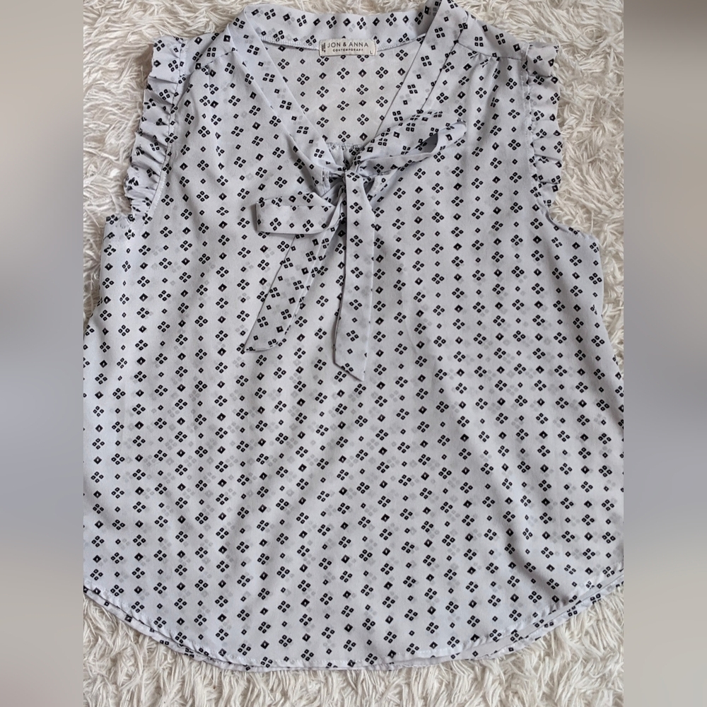 Jon & Anna Patterned Sleeveless Top with Tie Bow